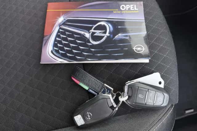 Opel Grandland X (2020) thumbnail 36