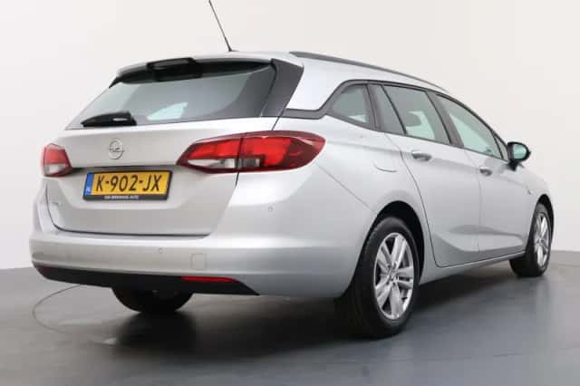 Opel Astra Sports Tourer (2021) thumbnail 2