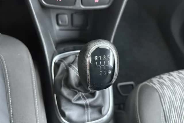 Opel Mokka (2016) thumbnail 21