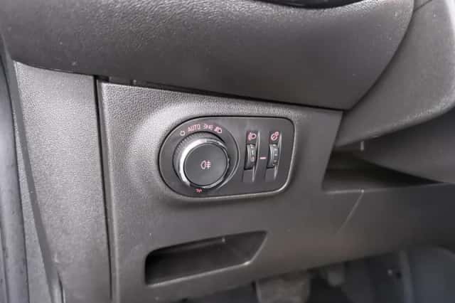 Opel Corsa (2019) thumbnail 25