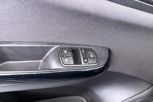 Opel Corsa (2019) thumbnail 26