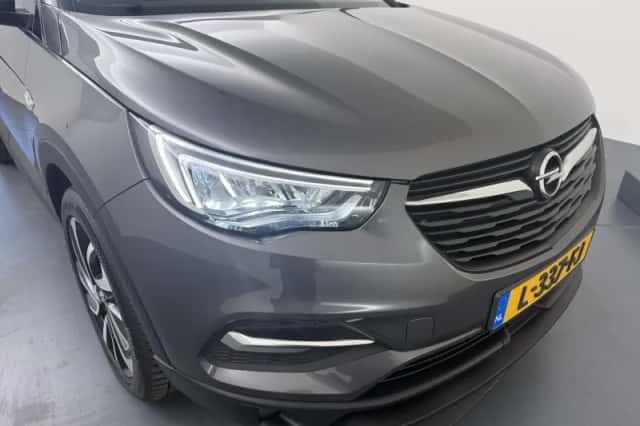 Opel Grandland X (2021) thumbnail 11