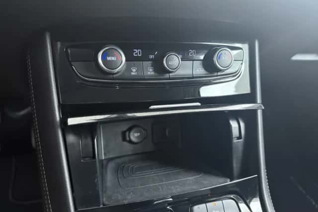 Opel Grandland X (2021) thumbnail 18