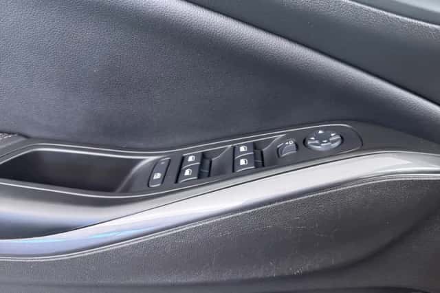 Opel Grandland X (2021) thumbnail 25
