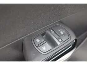 Opel Corsa (2011) thumbnail 16