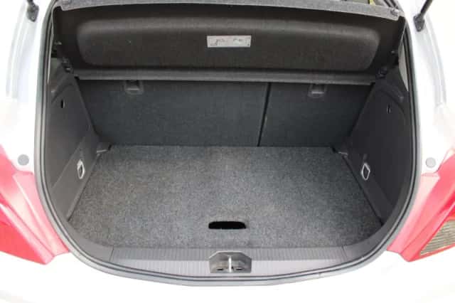 Opel Corsa (2011) thumbnail 23