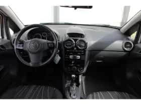 Opel Corsa (2011) thumbnail 4