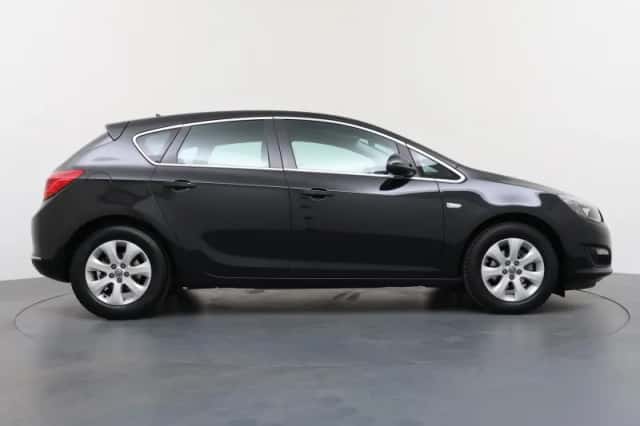 Opel Astra (2015) thumbnail 14