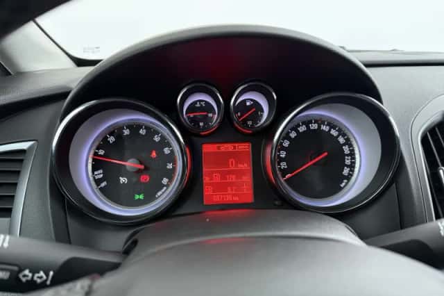 Opel Astra (2015) thumbnail 15