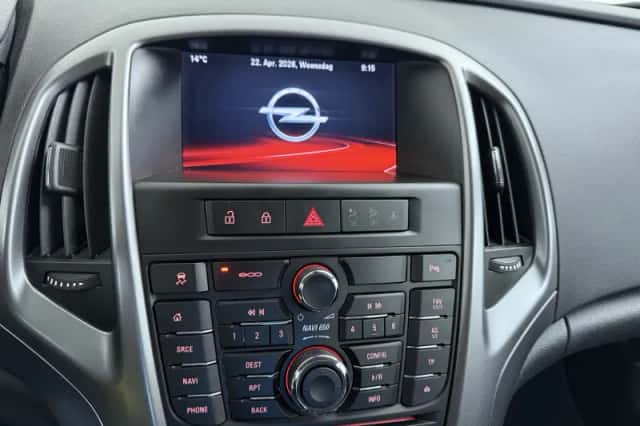 Opel Astra (2015) thumbnail 16