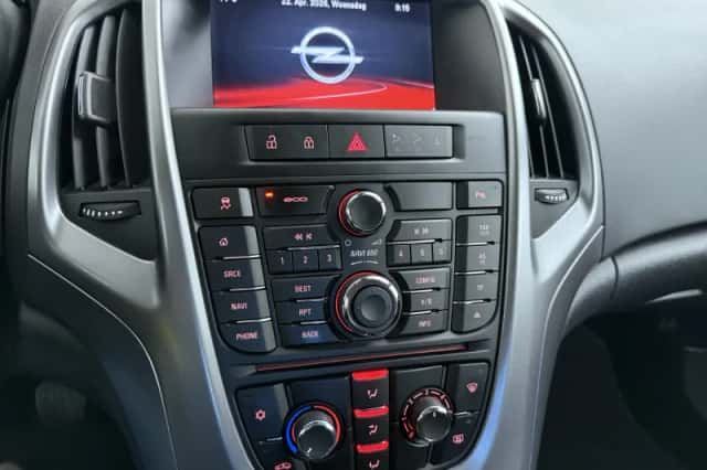 Opel Astra (2015) thumbnail 17