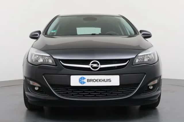 Opel Astra (2015) thumbnail 5