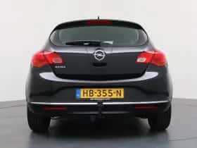 Opel Astra (2015) thumbnail 6