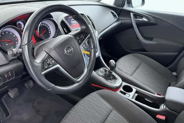 Opel Astra (2015) thumbnail 8
