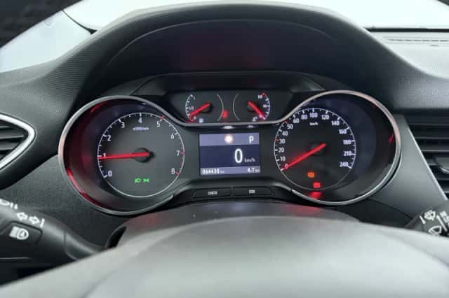 Opel Crossland (2022) thumbnail 4