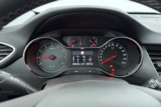 Opel Crossland (2021) thumbnail 15