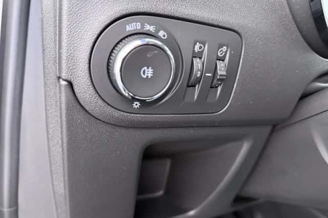 Opel Crossland (2021) thumbnail 25