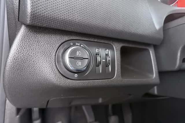 Opel Meriva (2015) thumbnail 25