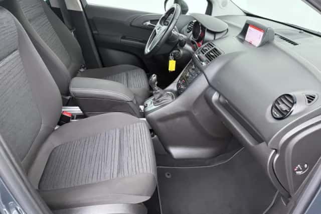 Opel Meriva (2015) thumbnail 4