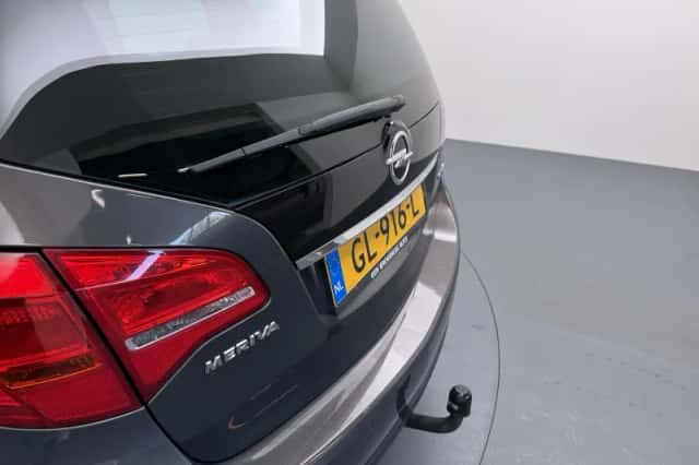 Opel Meriva (2015) thumbnail 32