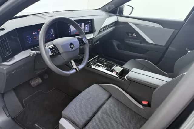Opel Astra Sports Tourer (2025) thumbnail 4