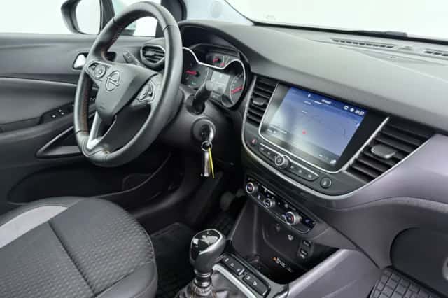 Opel Crossland X (2019) thumbnail 3