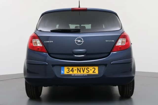 Opel Corsa (2010) thumbnail 6