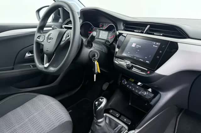 Opel Corsa (2023) thumbnail 3