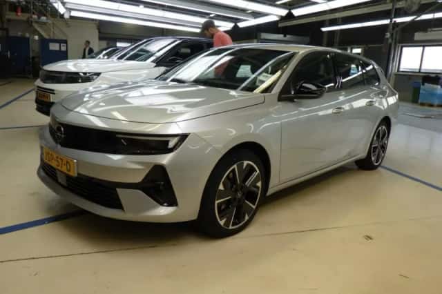 Opel Astra (2025) thumbnail 1