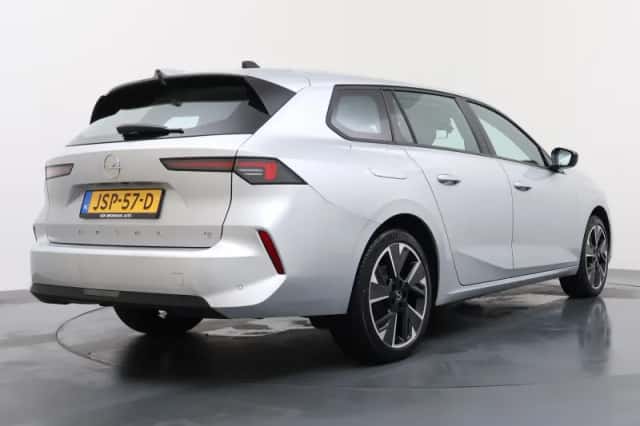 Opel Astra (2025) thumbnail 3