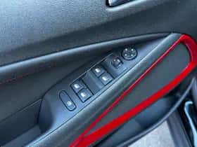 Opel Crossland (2023) thumbnail 11