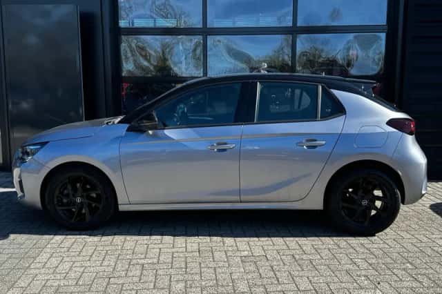 Opel Corsa (2022) thumbnail 3