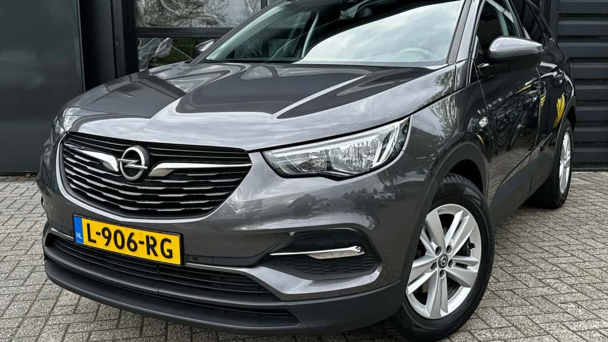 Opel Grandland X (2019) — foto 1