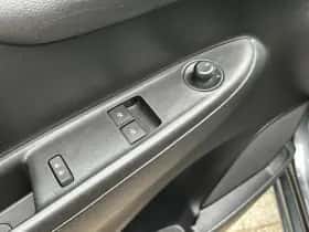 Opel Karl (2016) thumbnail 11