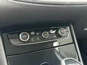 Opel Grandland X (2020) thumbnail 22