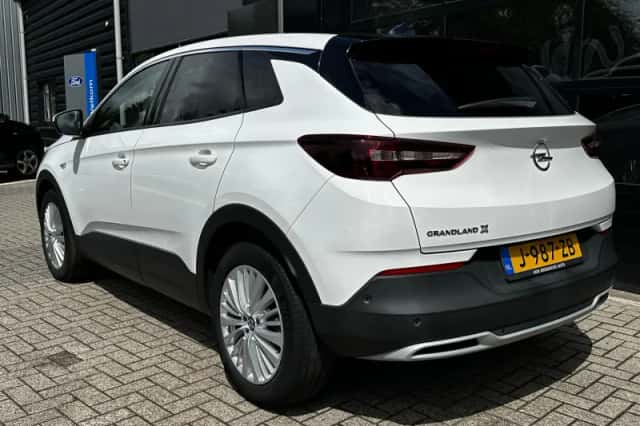 Opel Grandland X (2020) thumbnail 4