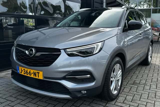 Opel Grandland X (2019) thumbnail 2