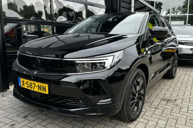 Opel Grandland (2024) thumbnail 2