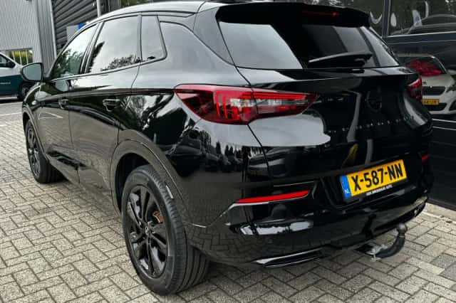 Opel Grandland (2024) thumbnail 4