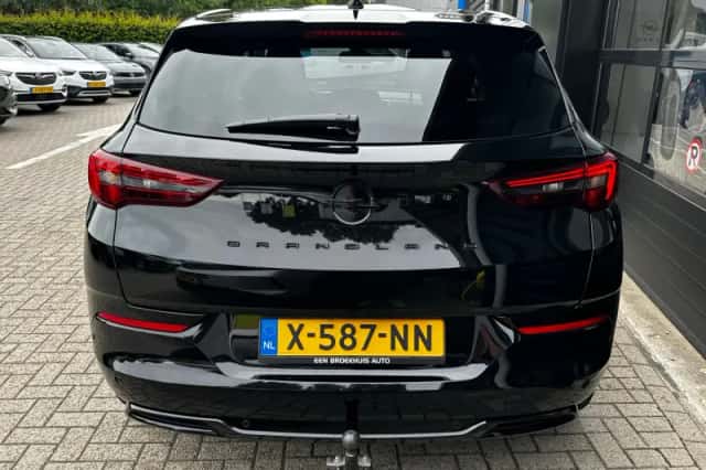 Opel Grandland (2024) thumbnail 5