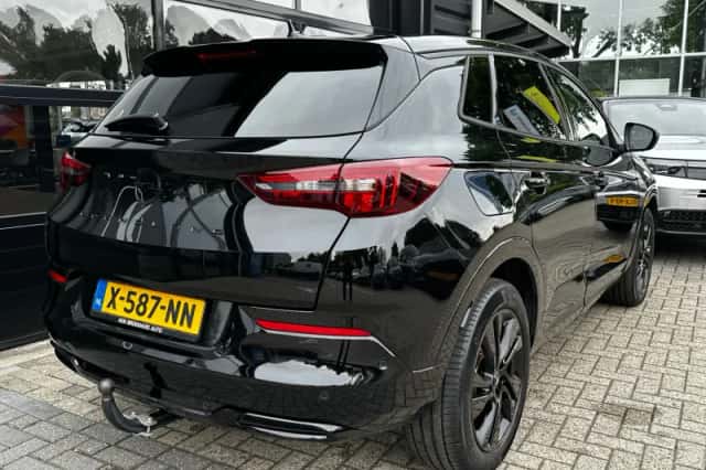 Opel Grandland (2024) thumbnail 6