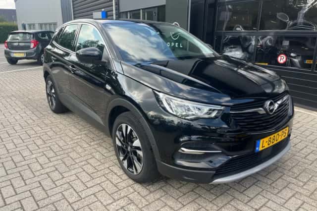 Opel Grandland X (2021) thumbnail 4