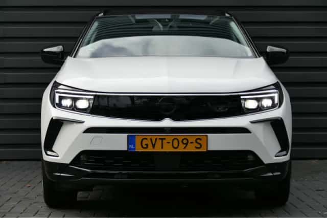 Opel Grandland (2024) thumbnail 4