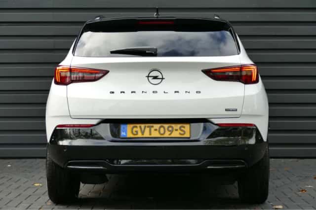 Opel Grandland (2024) thumbnail 5