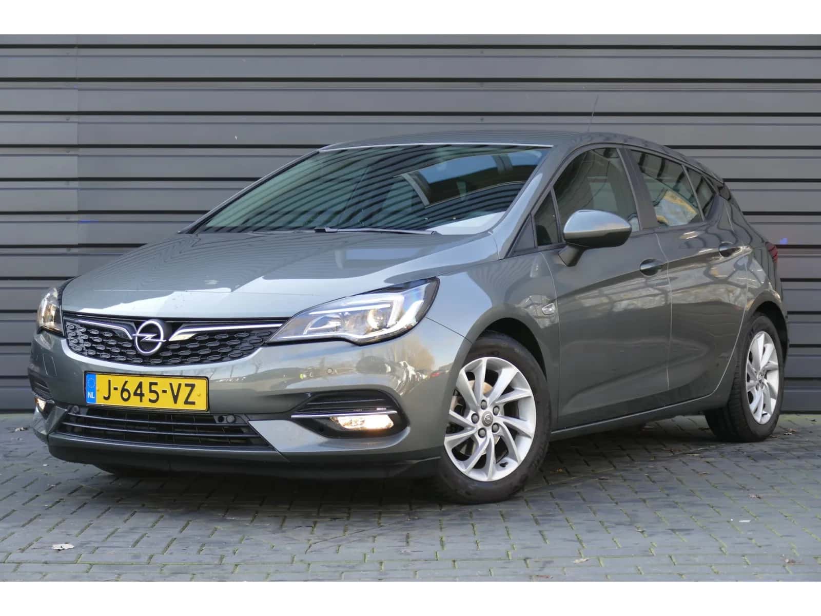 Opel Astra (2020) — foto 1