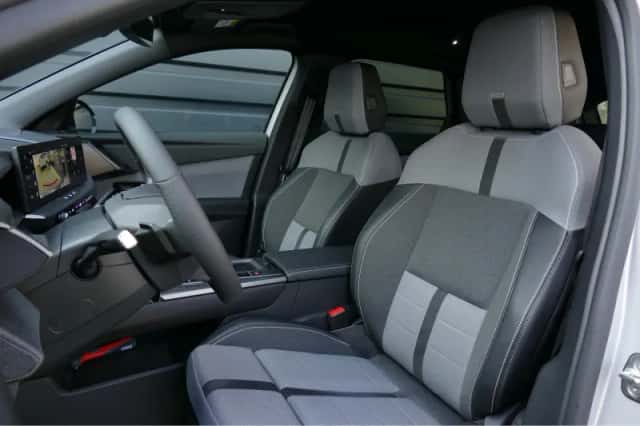 Opel Grandland (2025) thumbnail 16
