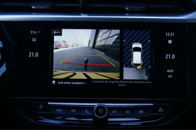Opel Corsa (2023) thumbnail 23