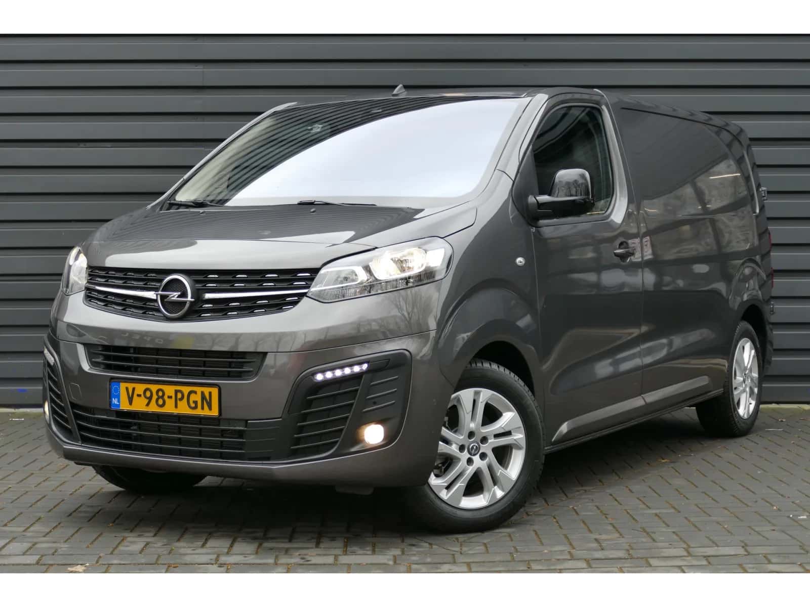 Opel Vivaro (2024) — foto 1
