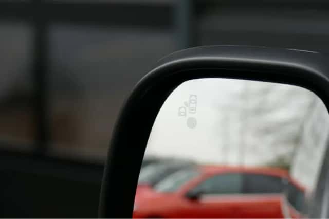 Opel Vivaro (2024) thumbnail 11