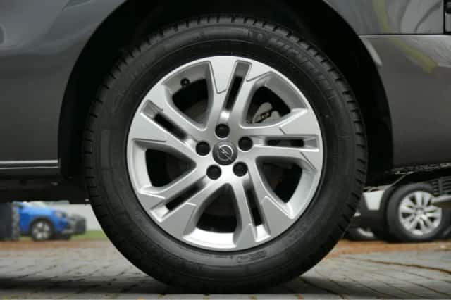 Opel Vivaro (2024) thumbnail 12